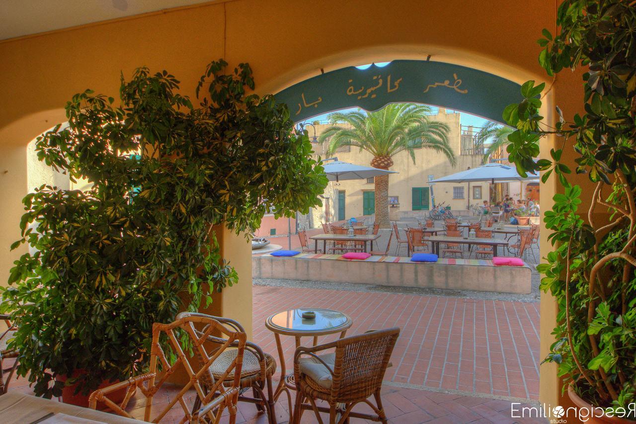 Hotel Arabesque Varigotti Exteriör bild