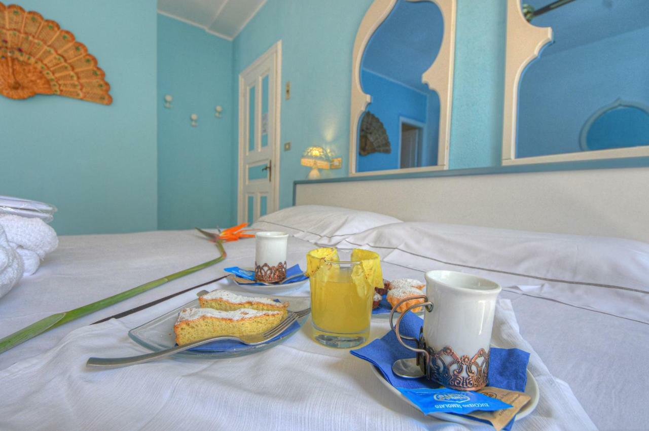 Hotel Arabesque Varigotti Exteriör bild