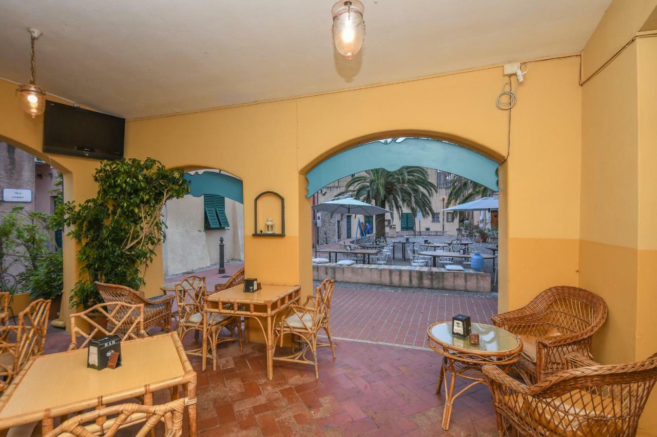 Hotel Arabesque Varigotti Exteriör bild